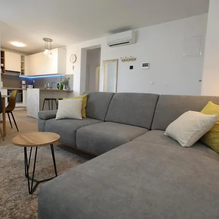 Rosa Mystica Apartment