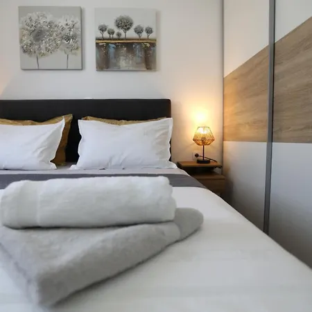 Rosa Mystica Apartment Trogir