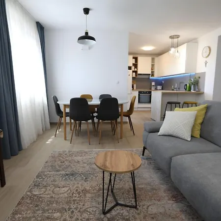 Rosa Mystica Apartment *